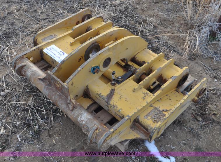 image for item G7160 Caterpillar 928G quick attach