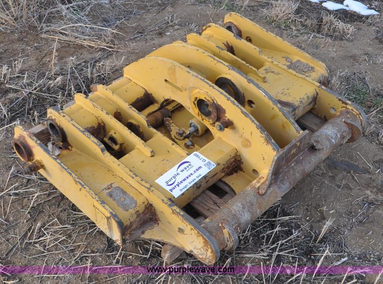 image for item G7160 Caterpillar 928G quick attach