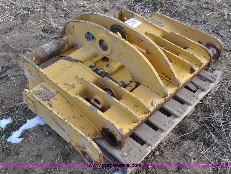 image for item G7160 Caterpillar 928G quick attach