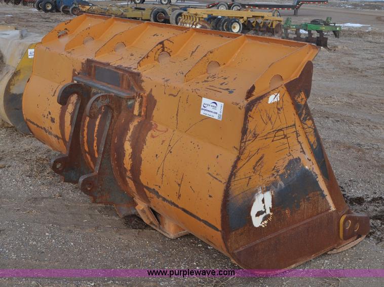 image for item G7161 Caterpillar 966 bucket