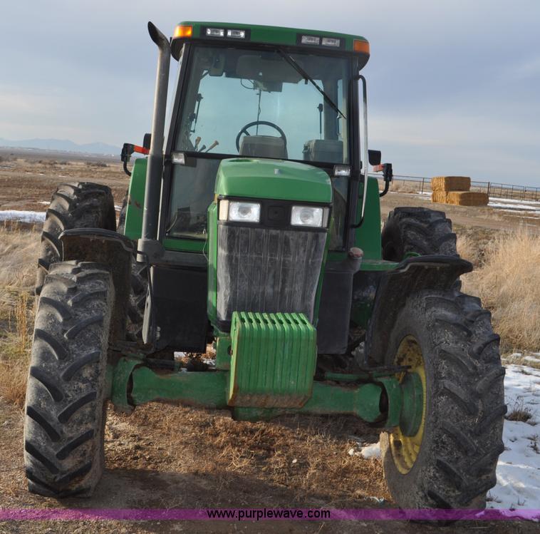 image for item G7163 2000 John Deere 7810 MFWD tractor