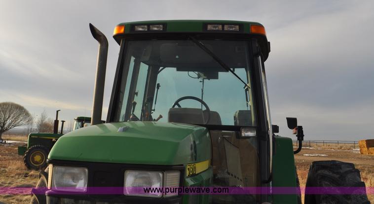 image for item G7163 2000 John Deere 7810 MFWD tractor