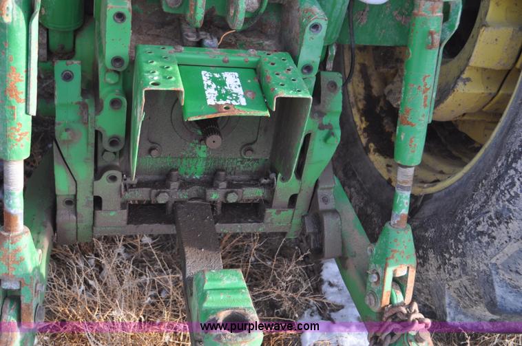 image for item G7163 2000 John Deere 7810 MFWD tractor