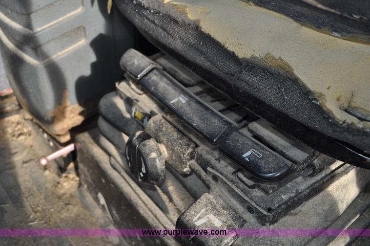 image for item G7164 2004 Caterpillar 928G wheel loader