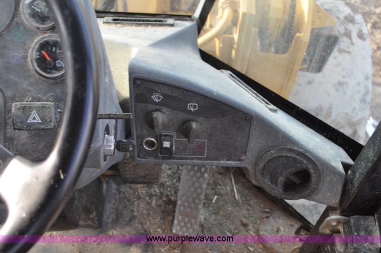 image for item G7164 2004 Caterpillar 928G wheel loader