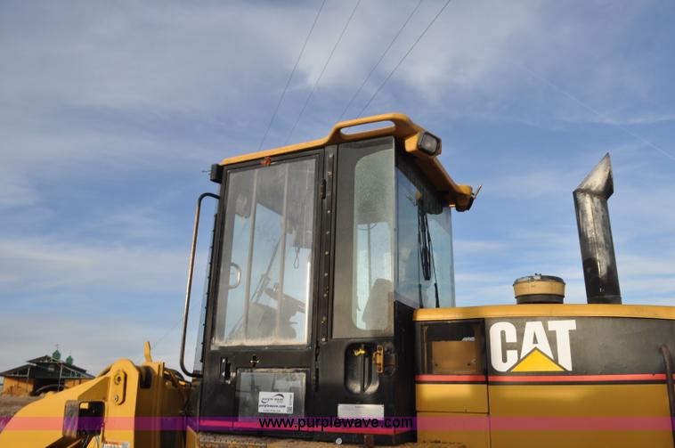 image for item G7164 2004 Caterpillar 928G wheel loader