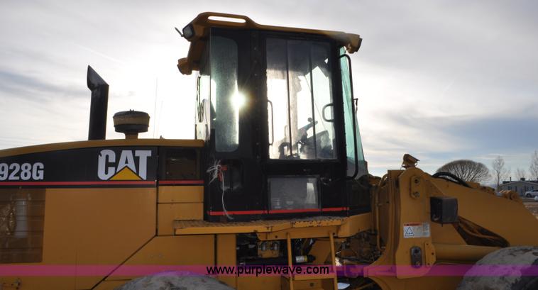 image for item G7164 2004 Caterpillar 928G wheel loader