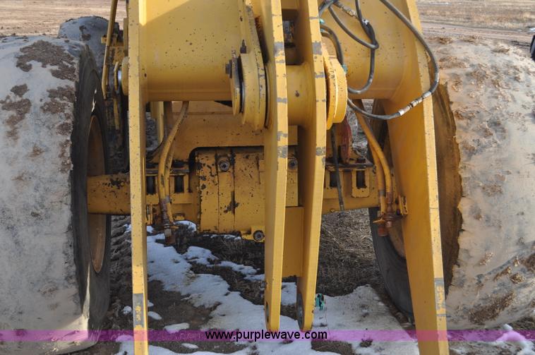 image for item G7164 2004 Caterpillar 928G wheel loader