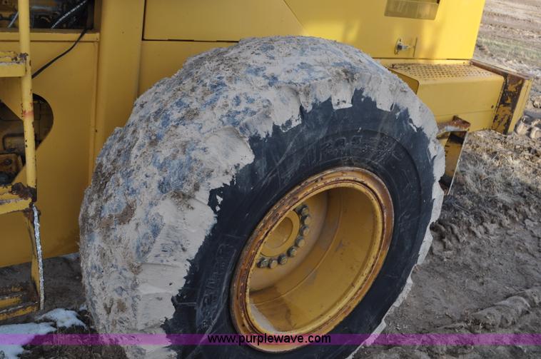 image for item G7164 2004 Caterpillar 928G wheel loader
