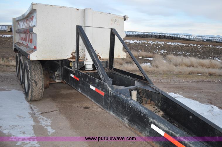 image for item G7168 1996 KD King end dump trailer