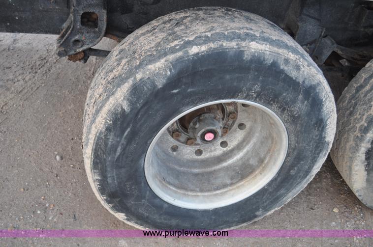 image for item G7168 1996 KD King end dump trailer