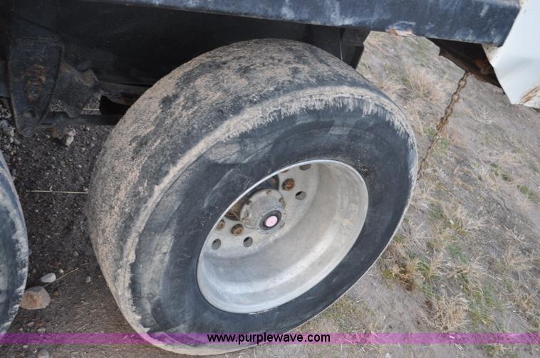 image for item G7168 1996 KD King end dump trailer