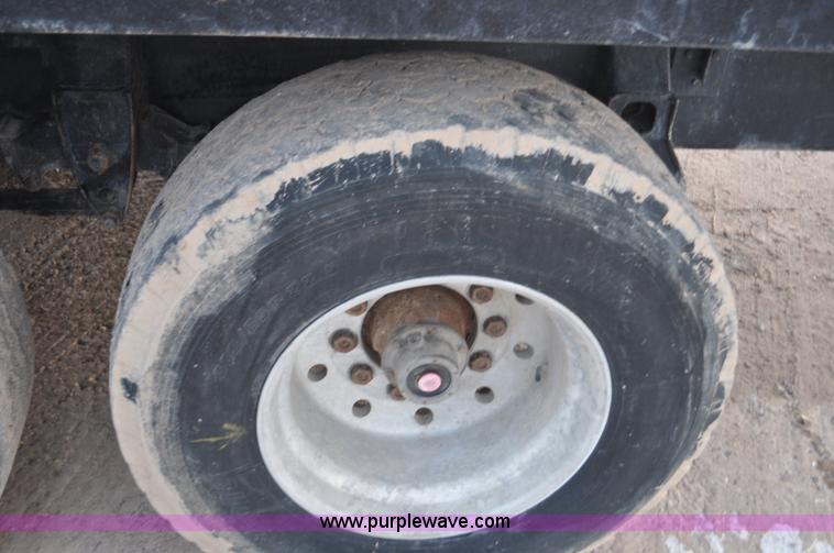 image for item G7168 1996 KD King end dump trailer