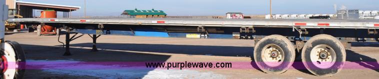 image for item G7169 1995 Fontaine flatbed trailer