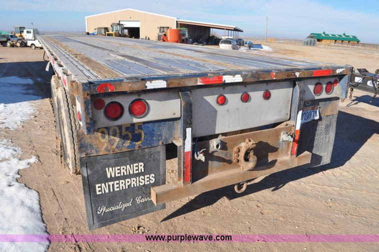 image for item G7169 1995 Fontaine flatbed trailer