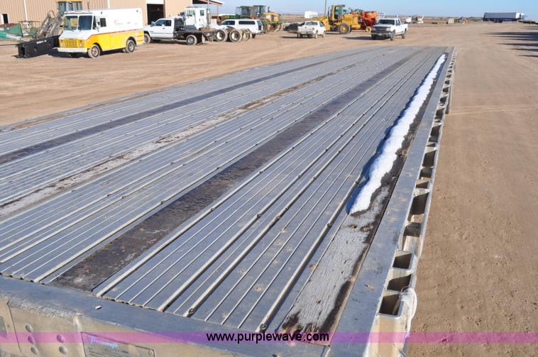 image for item G7170 1995 Transcraft Eagle Super Beam flatbed trailer