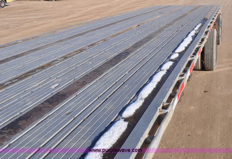 image for item G7170 1995 Transcraft Eagle Super Beam flatbed trailer