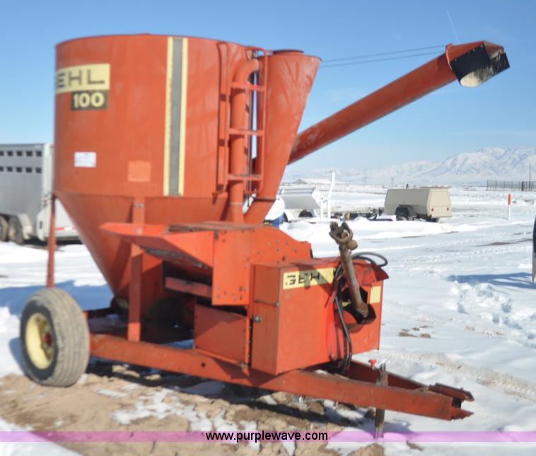 image for item G7171 Gehl 100 grinder mixer