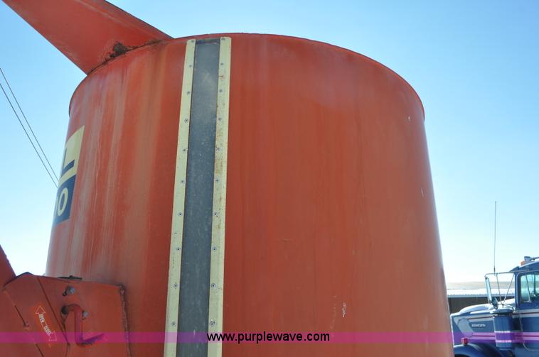 image for item G7171 Gehl 100 grinder mixer