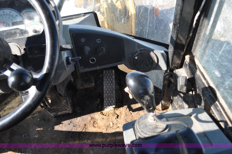 image for item G7173 2004 Caterpillar 928G wheel loader