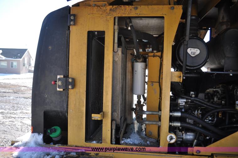 image for item G7173 2004 Caterpillar 928G wheel loader