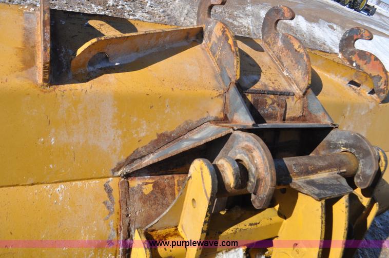 image for item G7173 2004 Caterpillar 928G wheel loader