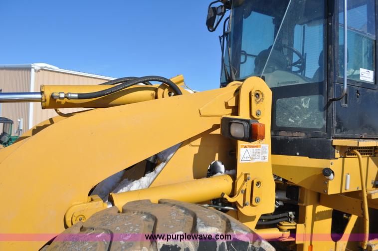 image for item G7173 2004 Caterpillar 928G wheel loader