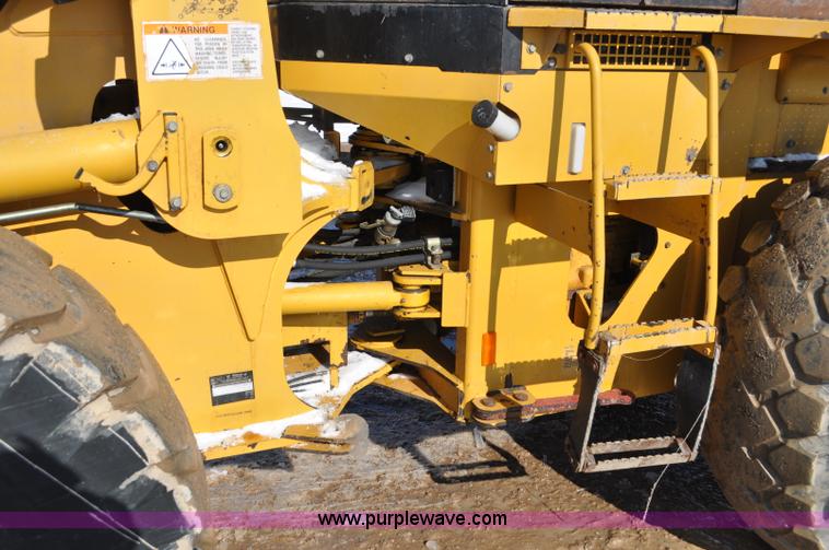 image for item G7173 2004 Caterpillar 928G wheel loader