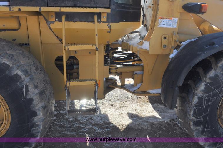 image for item G7173 2004 Caterpillar 928G wheel loader
