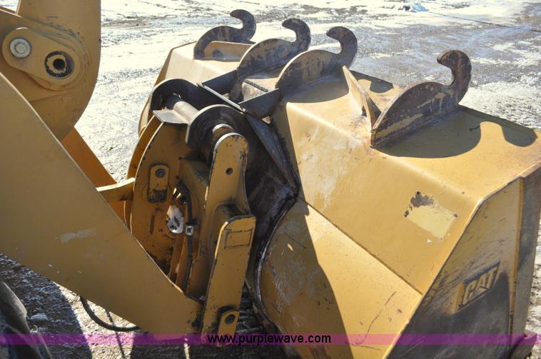 image for item G7173 2004 Caterpillar 928G wheel loader