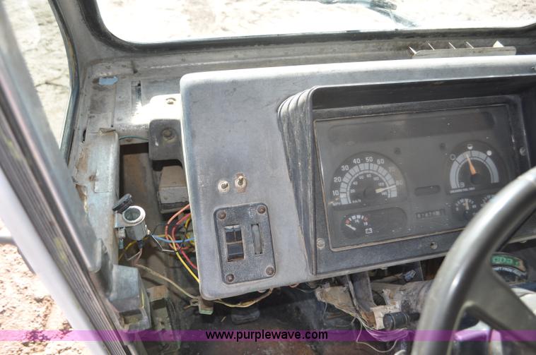 image for item G7177 1994 GMC Grumman P35 delivery van