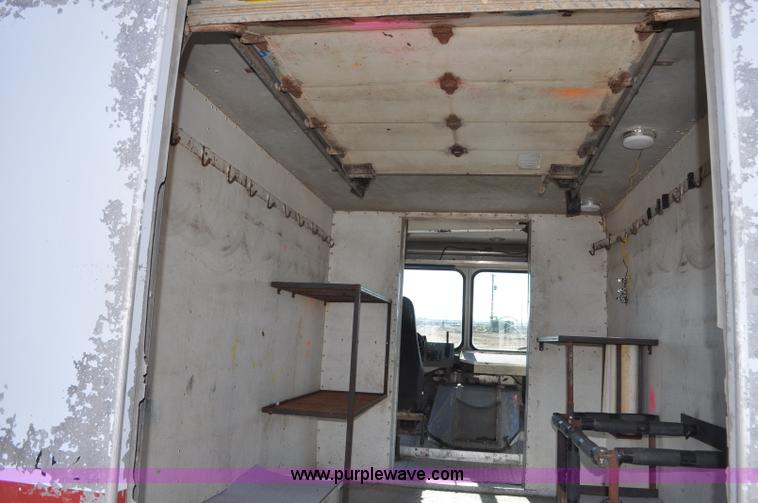 image for item G7177 1994 GMC Grumman P35 delivery van