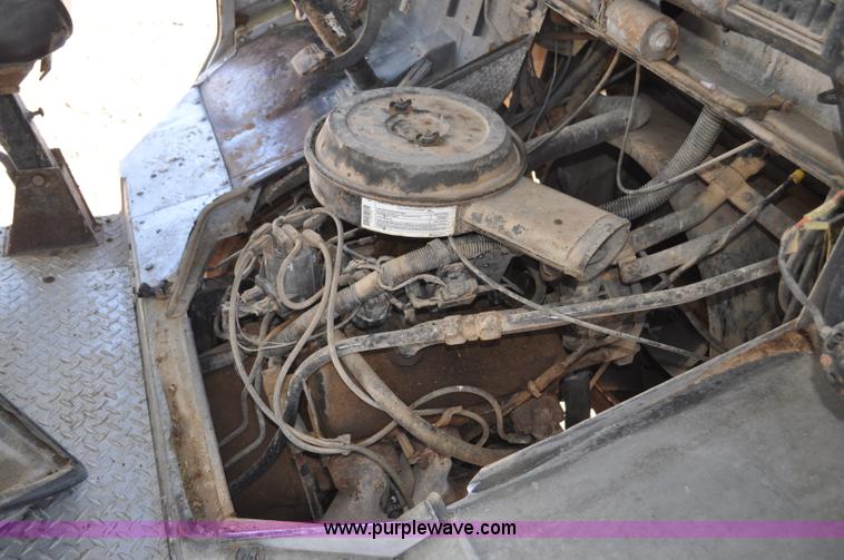 image for item G7177 1994 GMC Grumman P35 delivery van