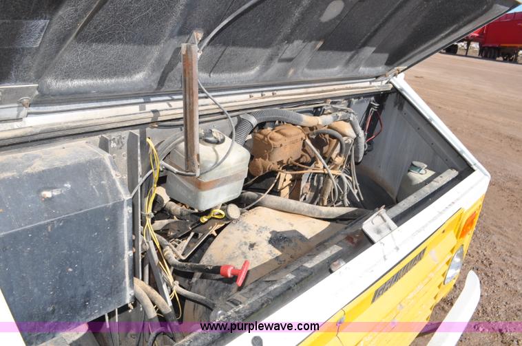 image for item G7177 1994 GMC Grumman P35 delivery van