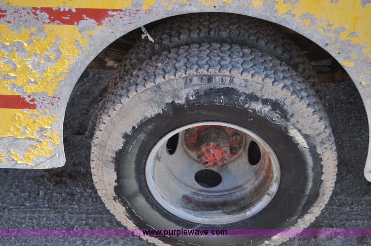 image for item G7177 1994 GMC Grumman P35 delivery van