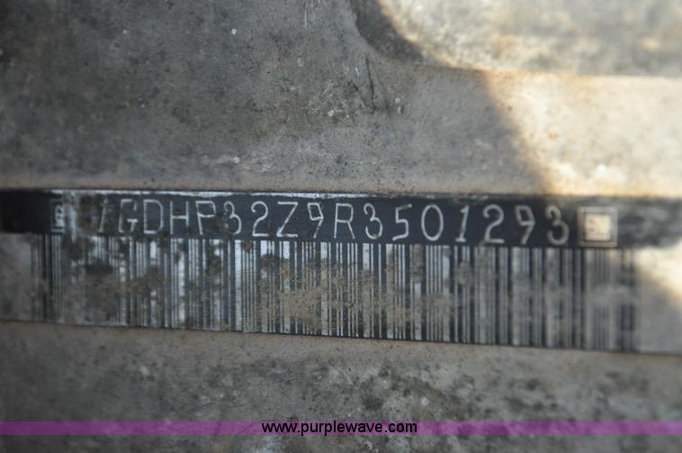 image for item G7177 1994 GMC Grumman P35 delivery van