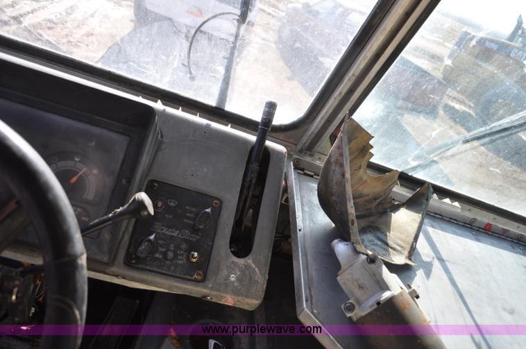 image for item G7179 1994 GMC Grumman P35 delivery van