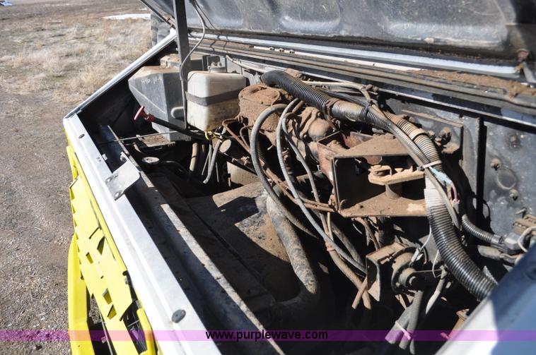 image for item G7179 1994 GMC Grumman P35 delivery van