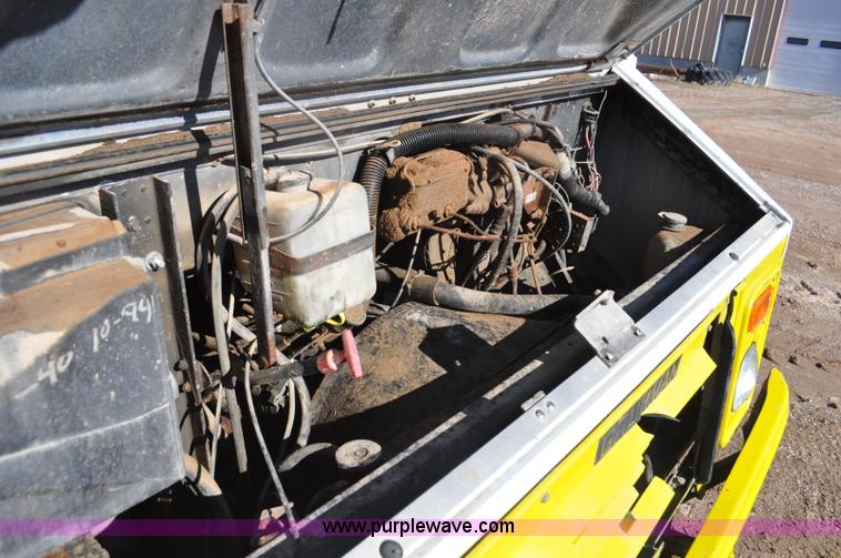 image for item G7179 1994 GMC Grumman P35 delivery van