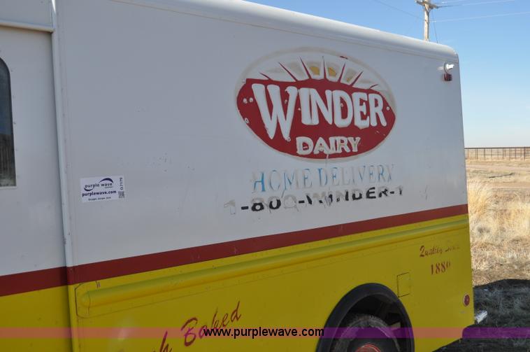 image for item G7179 1994 GMC Grumman P35 delivery van