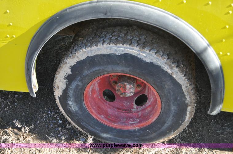 image for item G7179 1994 GMC Grumman P35 delivery van