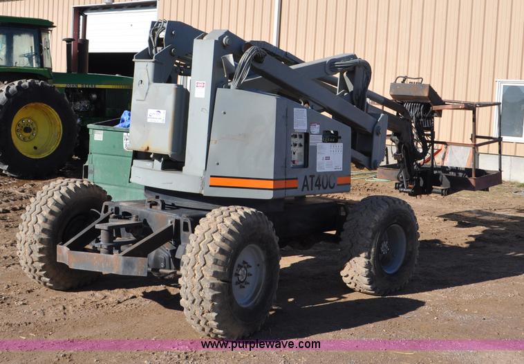 image for item G7180 Simon AT40C boom lift