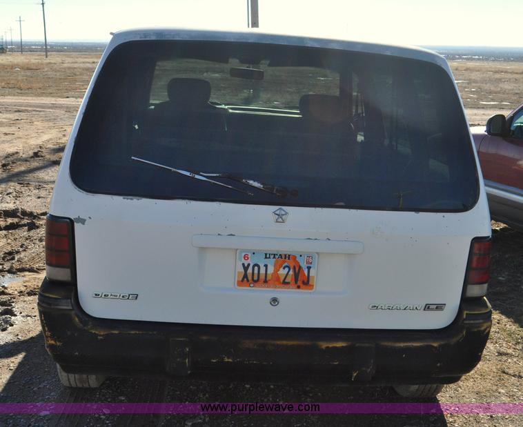 image for item G7182 1992 Dodge Caravan LE