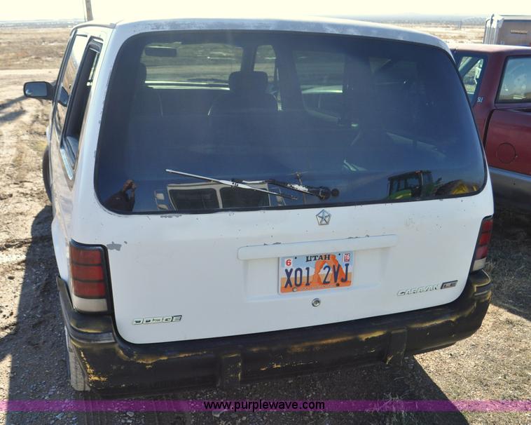 image for item G7182 1992 Dodge Caravan LE
