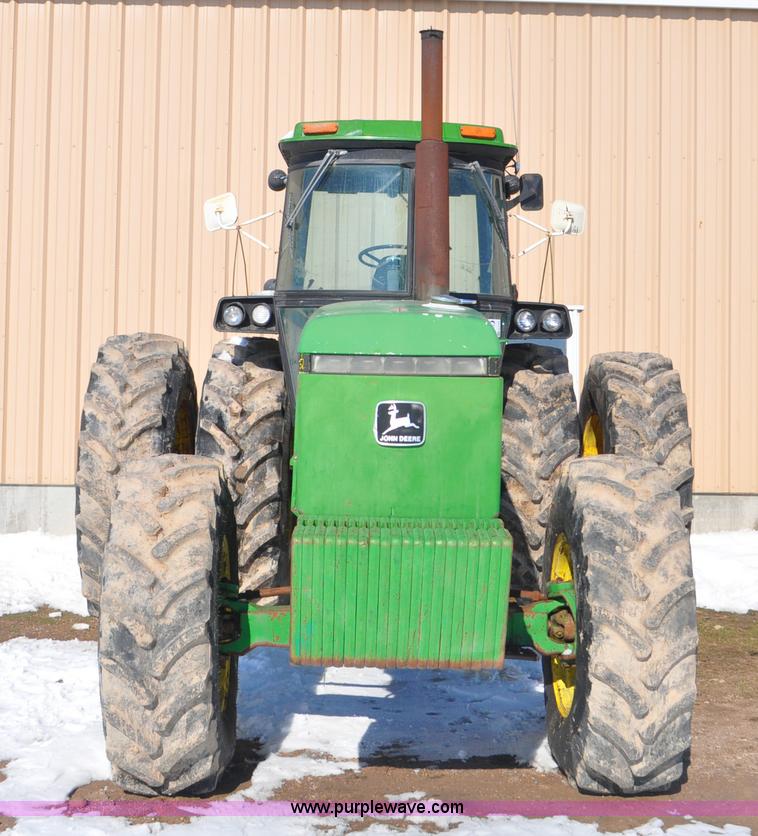 image for item G7184 1984 John Deere 4850 MFWD tractor