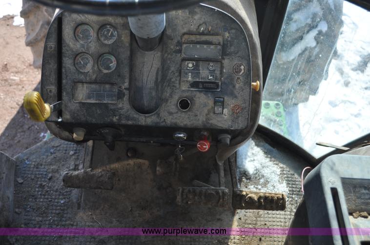 image for item G7184 1984 John Deere 4850 MFWD tractor