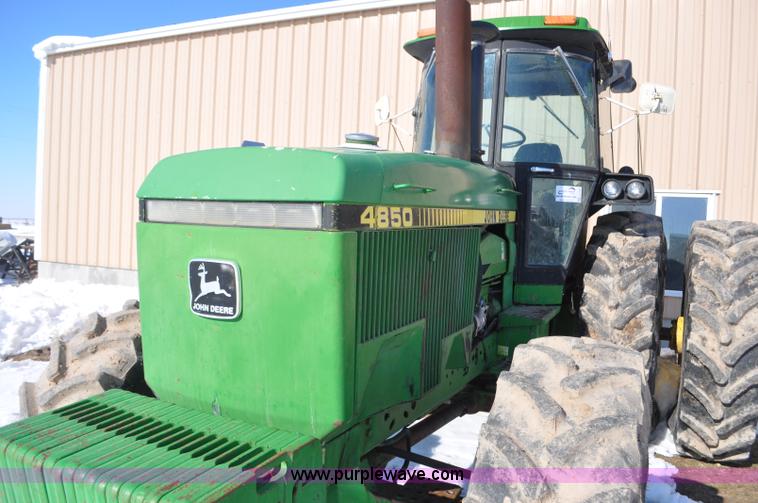 image for item G7184 1984 John Deere 4850 MFWD tractor