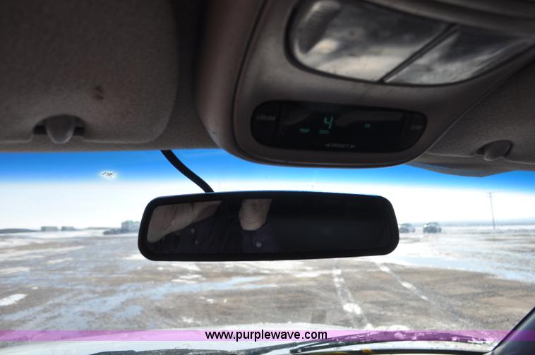 image for item G7185 1999 Dodge Dakota Club Cab pickup truck