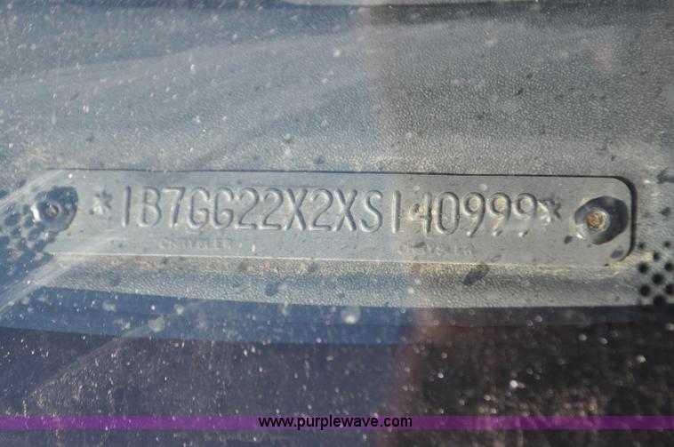 image for item G7185 1999 Dodge Dakota Club Cab pickup truck