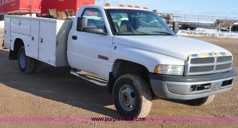 image for item G7195 2001 Dodge Ram 3500 utility truck